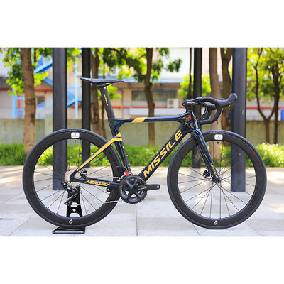 Novamente concebido 700C * 25 22 velocidade de carbono Quadro curva manobra de bicicleta de estrada com suspensão de garfo