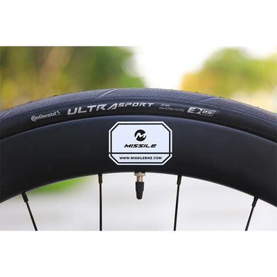 Novamente concebido 700C * 25 22 velocidade de carbono Quadro curva manobra de bicicleta de estrada com suspensão de garfo