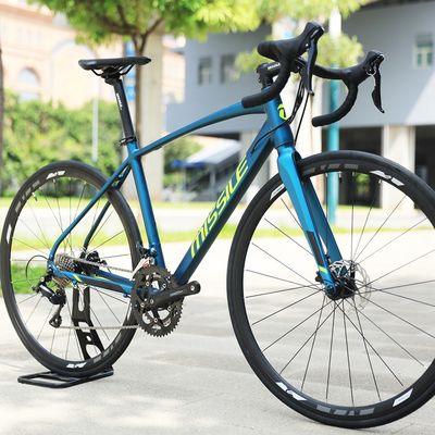 700C Bicicleta de estrada de estrutura dura de 18 velocidades Material do quadro de liga de alumínio 10,5 kg Peso