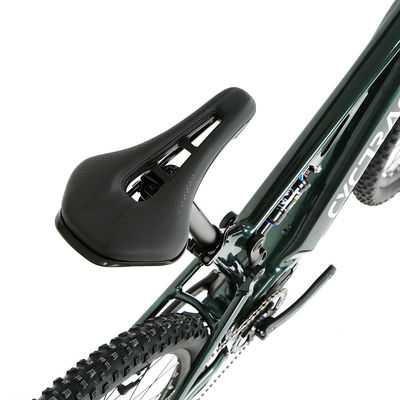 48V Mid Drive Fibra de carbono através do eixo Quadro de impulso Cabos internos Bicicleta elétrica EM6 Ebike