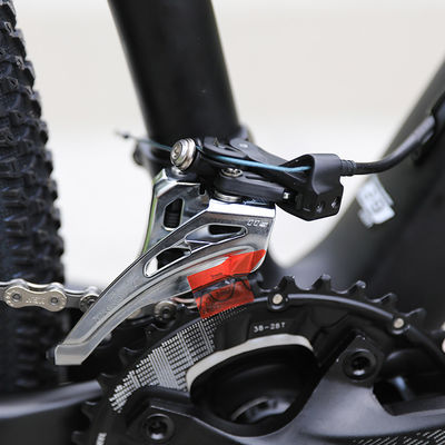 Bicicleta de montanha de 29 polegadas com garfo dianteiro de fibra de carbono de 22 velocidades e freios de disco hidráulico