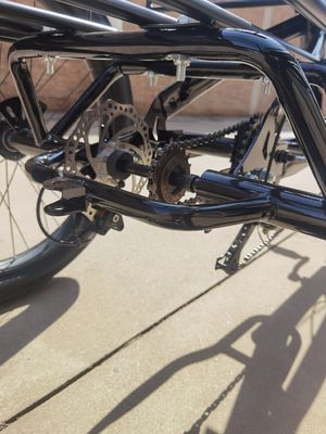 Trikes motorizados com pedal de alumínio para adultos Triciclos elétricos de carga de design popular