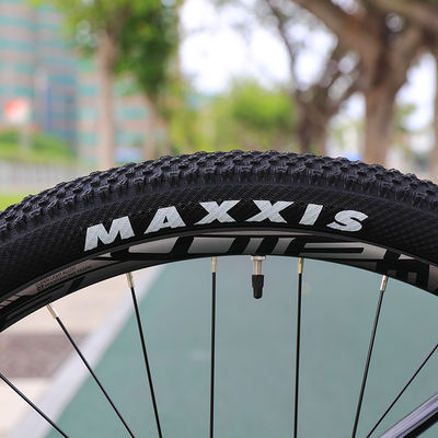 29 polegadas de bicicleta de montanha de fibra de carbono MTB com cadeia YBN S12S e almofadas de disco de freio de 160 mm