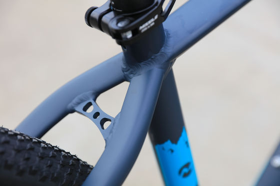 Bicicleta de montanha ajustável para adultos 13,9kg Peso da bicicleta Frente e freio de disco traseiro