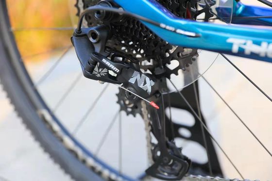 Acessível 11 velocidade mountain bike com suspensão de garfo e estrutura dura não-amortizador traseiro