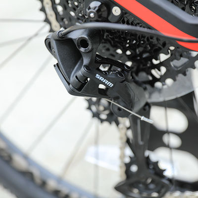 Uma boa bicicleta de montanha com capacidade de 130 cargas e sol 11-50T 24 velocidades HG cassete