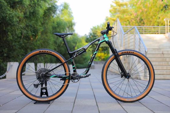 Experimente a emoção de andar de bicicleta com 29 "Full Suspension Carbon Frame Mtb Soft Tail