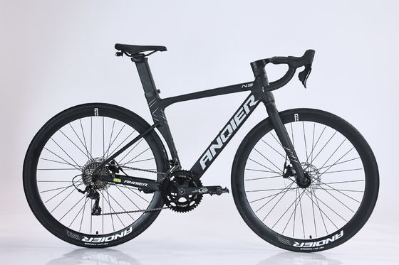 Bicicleta de corrida acessível para compradores conscientes do orçamento